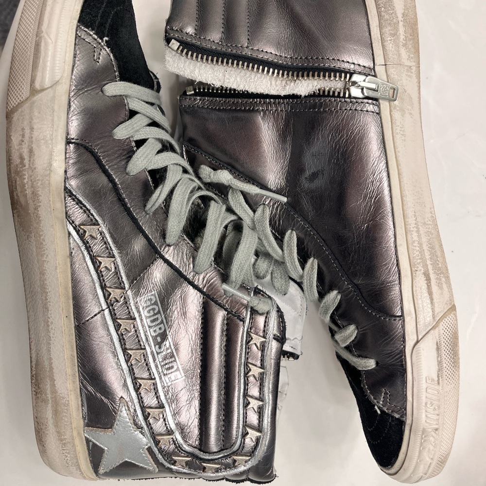 Golden Goose Slides. Size 40. Black suede/silver metallic. Studded stars.